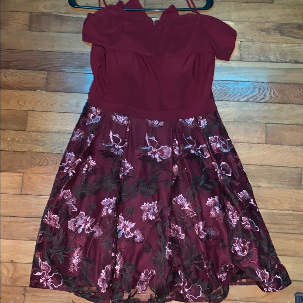 Maroon Size 8 Dress